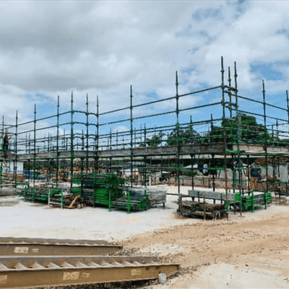 Scaffold access around the Cambridge Park childcare building